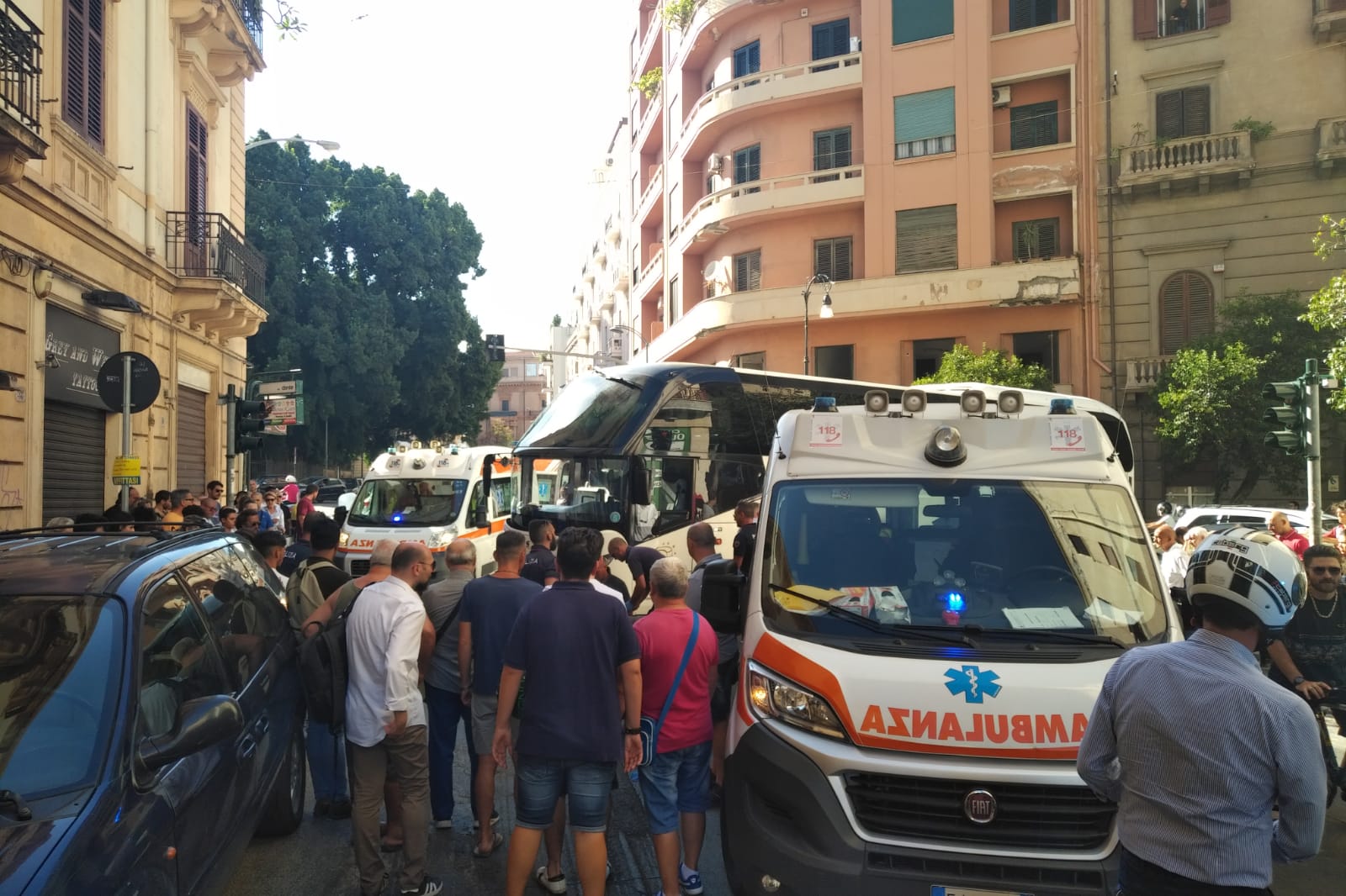 Morta La Donna Investita In Via Brunetto Latini L'autista Del Bus ...