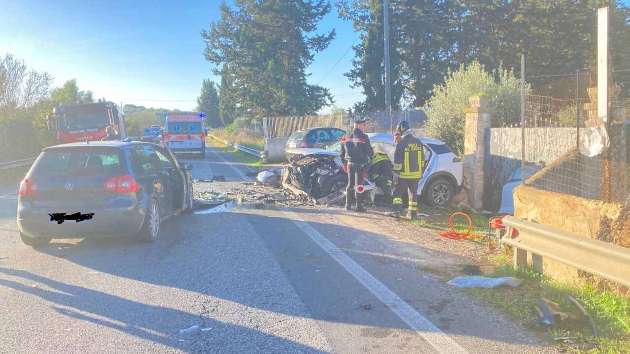 Incidente tra due auto sulla Vittoria-Acate