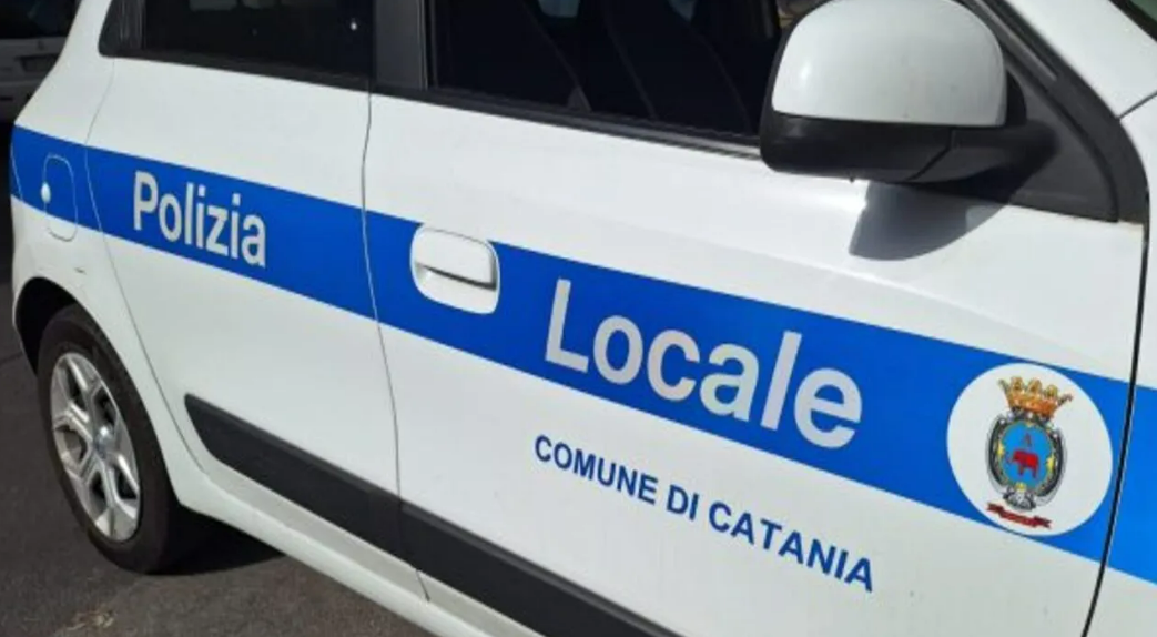 Catania, incidente mortale in via Forcile: scontro tra auto e scooter
